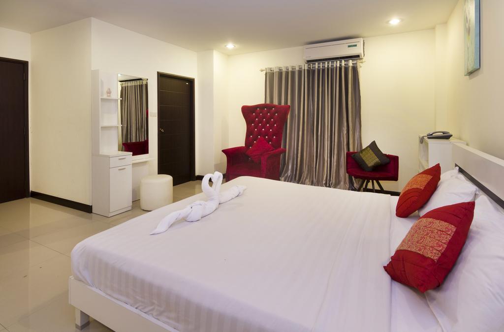 Royal Q & D Suites Pattaya Eksteriør billede
