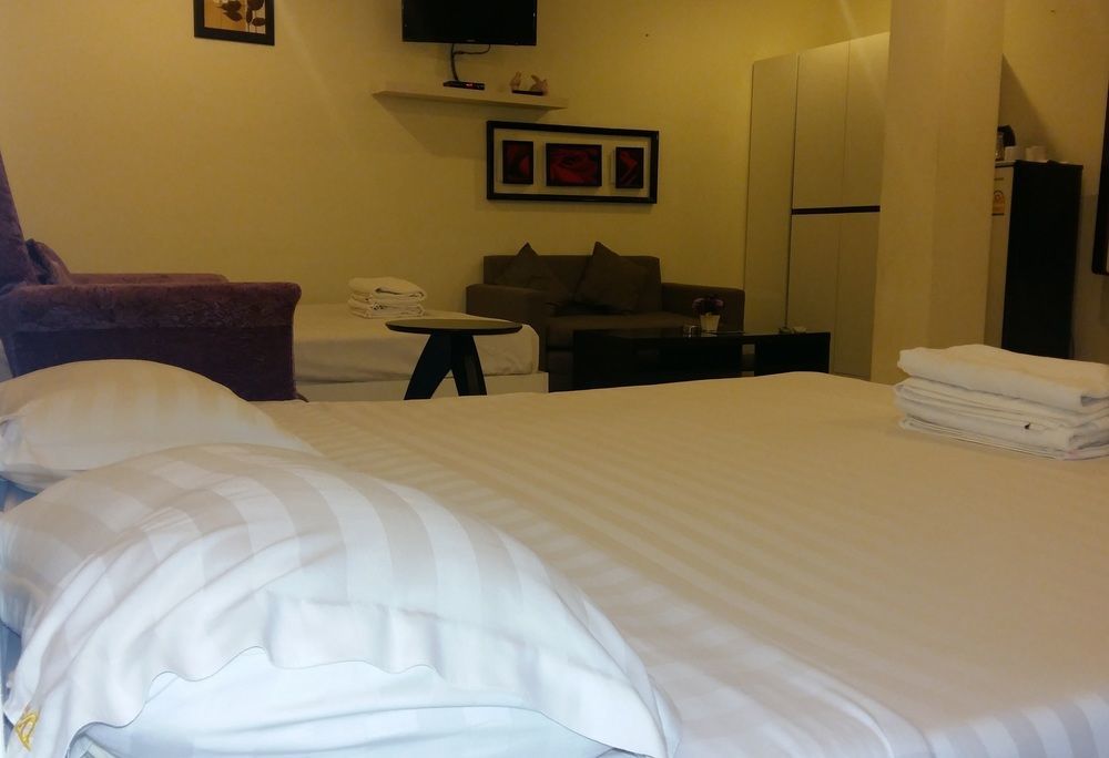 Royal Q & D Suites Pattaya Eksteriør billede