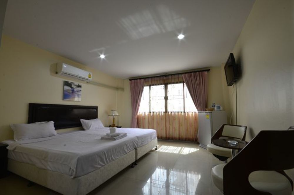 Royal Q & D Suites Pattaya Eksteriør billede