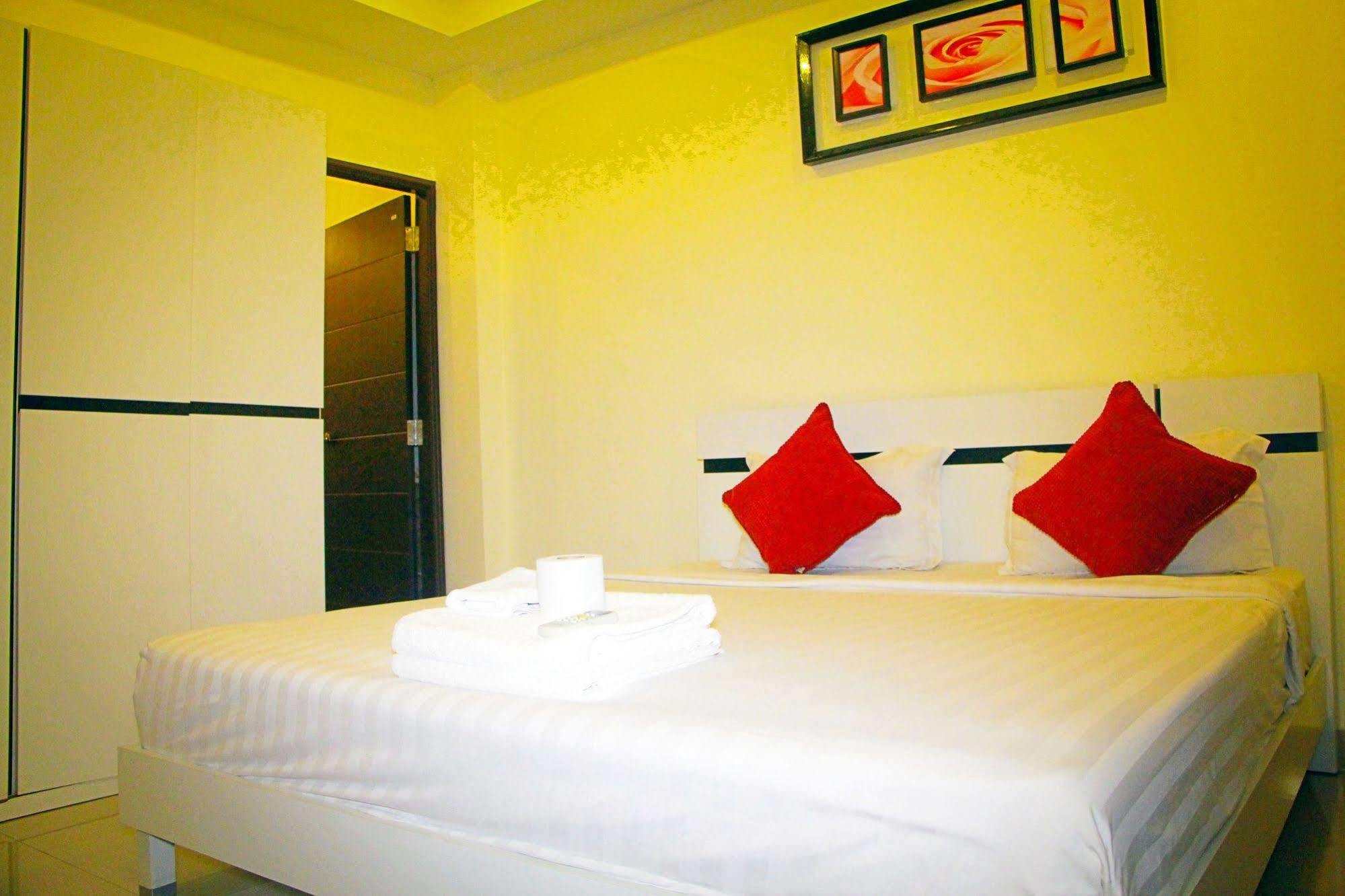 Royal Q & D Suites Pattaya Eksteriør billede